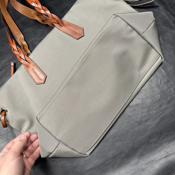 Dooney & Bourke Shopper Tote Nylon & Leather Grey Large Getaway Bag - Picture 8 of 15